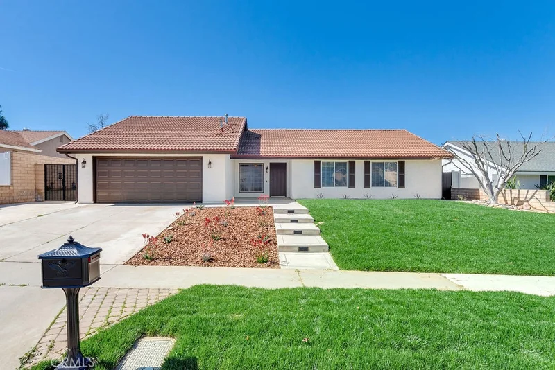 115 Naomi, Redlands, CA 92374