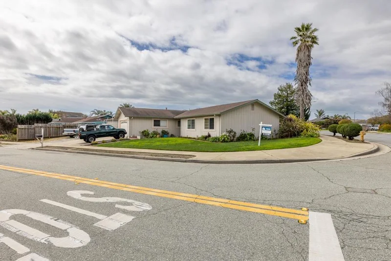 100 San Tomas, Watsonville, CA 95076