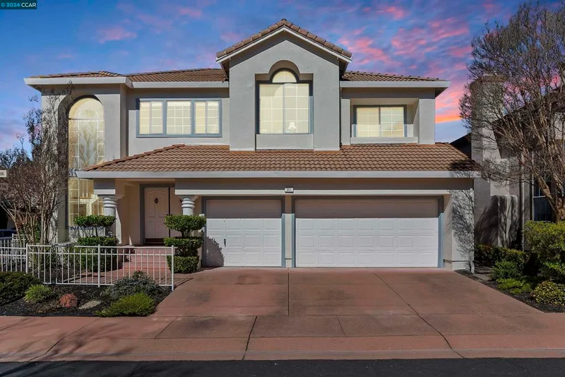 301 Winged Terrace Dr, San Ramon, CA 94582
