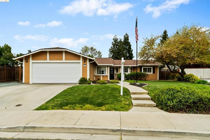 1240 Woodside Dr, Brentwood, CA 94513