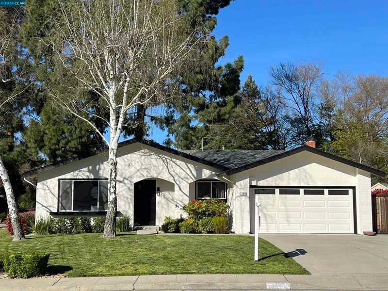 1140 Mustang Dr, Danville, CA 94526