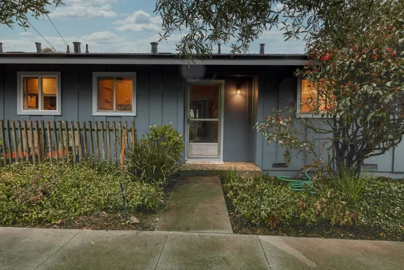 1863 Halterman #B2, Santa Cruz, CA 95062