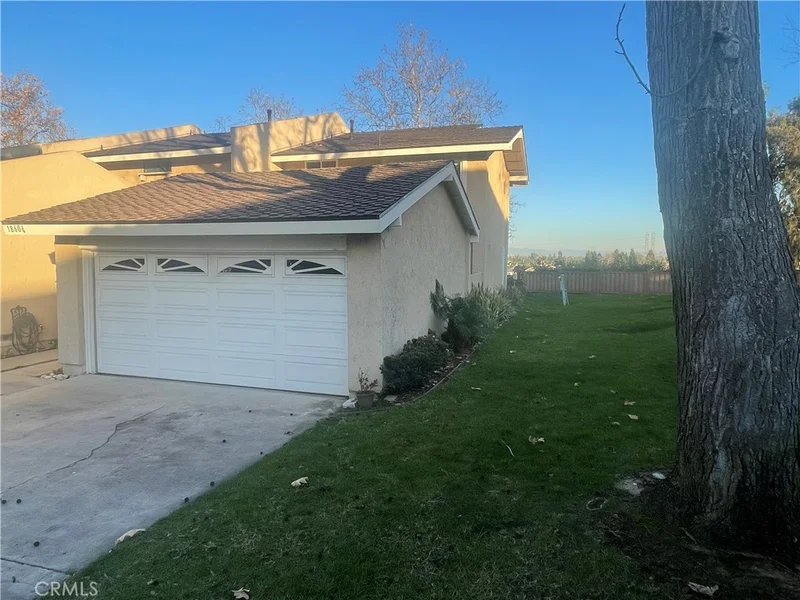 18606 Vallarta, Huntington Beach, CA 92646