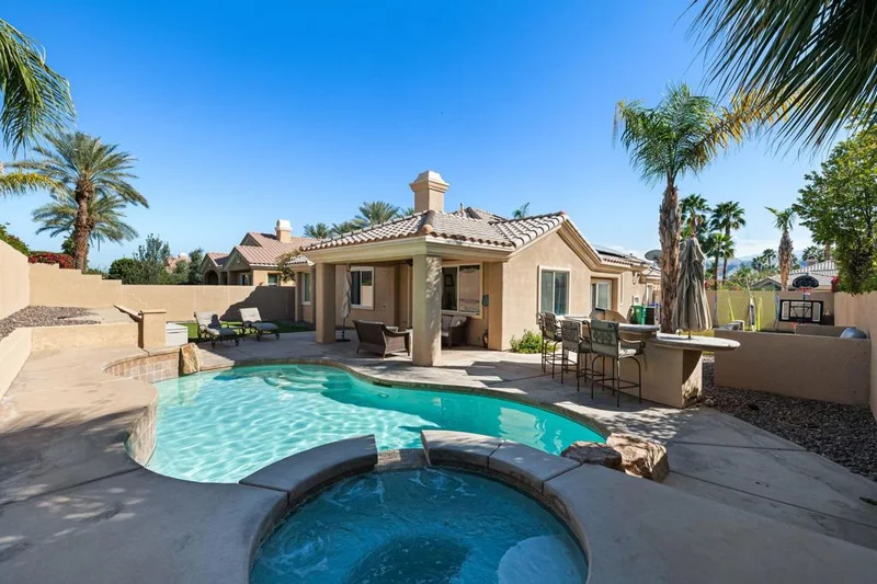 62 Vista Mirage, Rancho Mirage, CA 92270