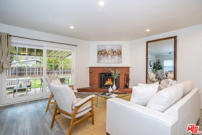22615 Mariano, Woodland Hills, CA 91367