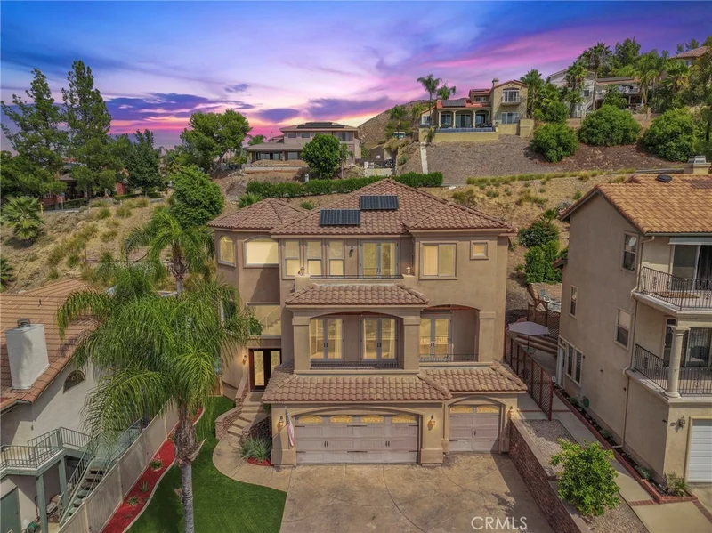 29627 Vacation, Canyon Lake, CA 92587