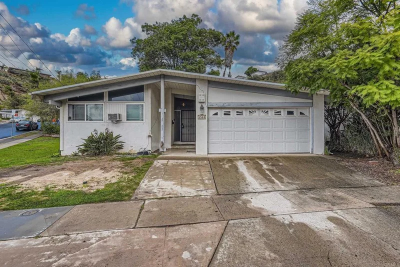 5544 Baja, San Diego, CA 92115
