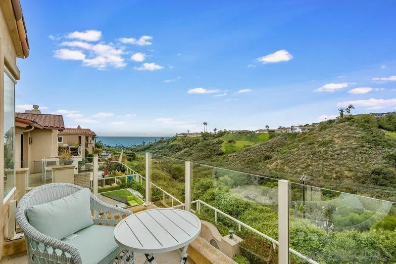 5494 Caminito Bayo, La Jolla, CA 92037