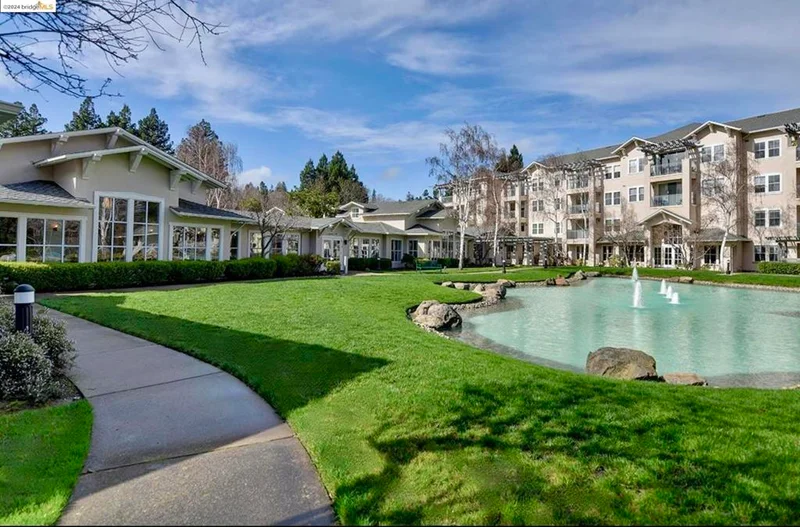 1860 Tice Creek Dr #1344, Walnut Creek, CA 94595