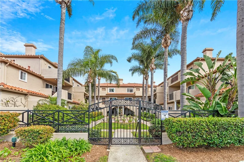 626 Lake #39, Huntington Beach, CA 92648