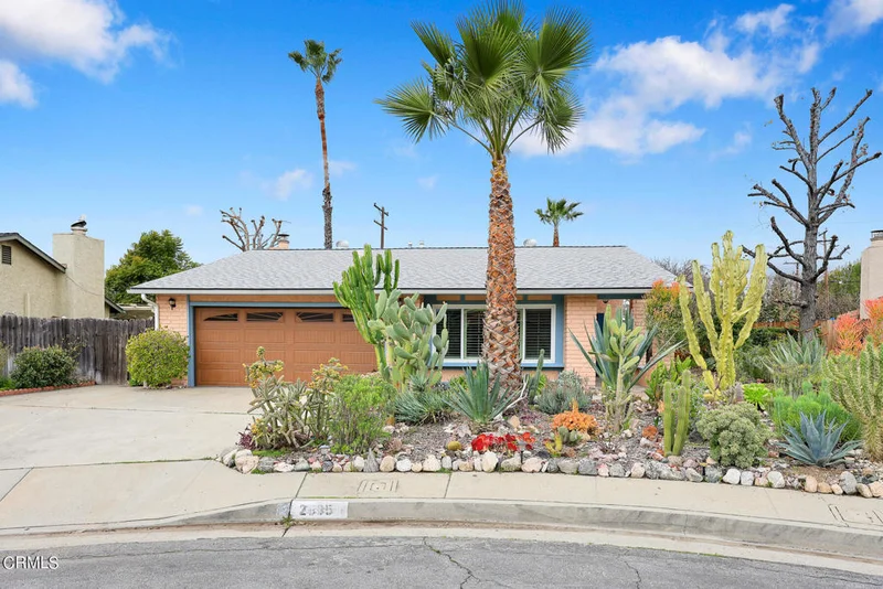 2695 Vista Laguna, Pasadena, CA 91103