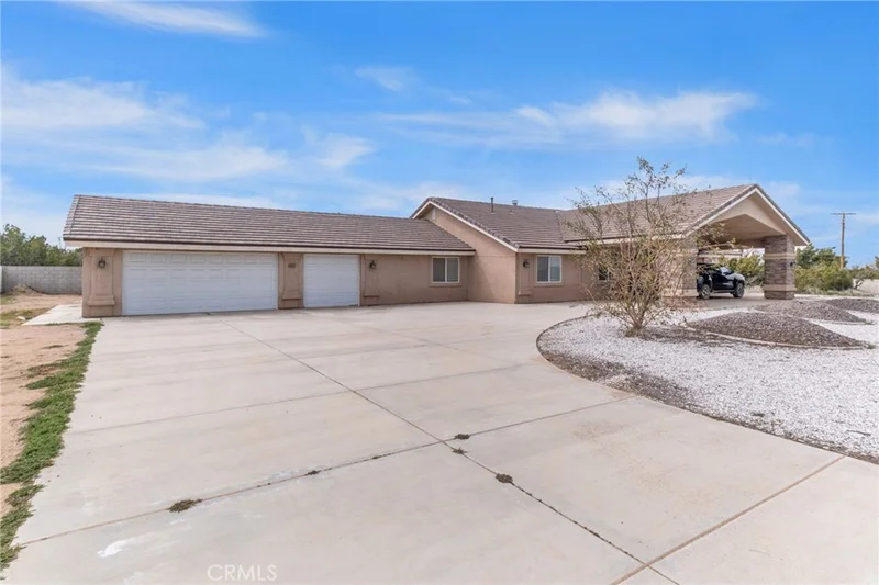 8980 Macron, Oak Hills, CA 92344