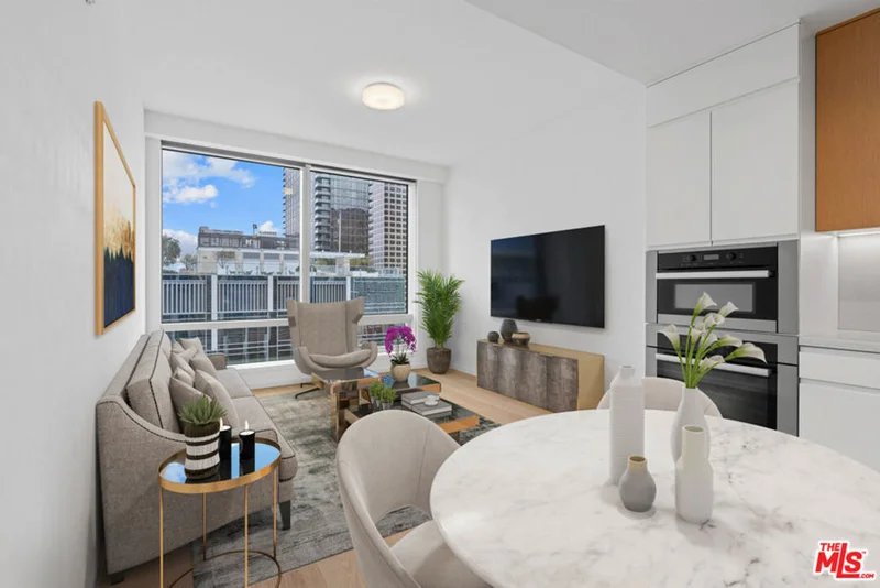 877 Francisco #2603, Los Angeles, CA 90017