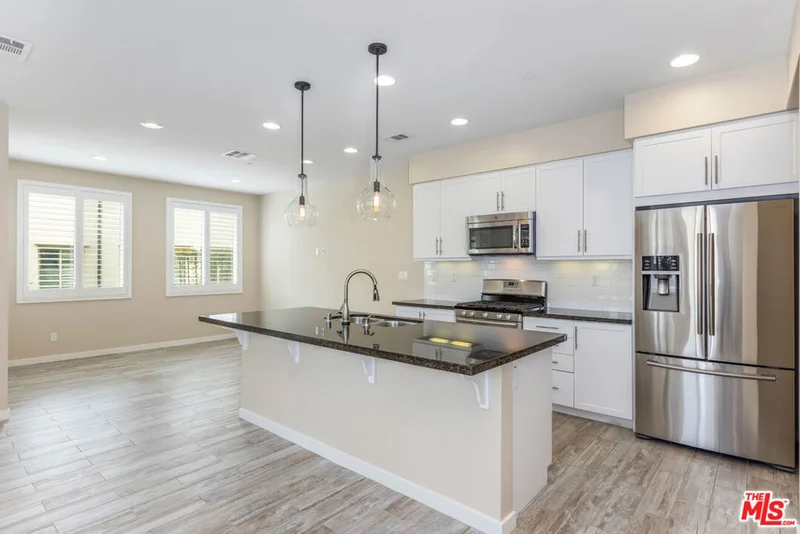 30 Hoya, Rancho Mission Viejo, CA 92694