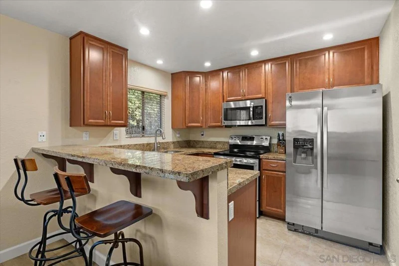 11317 Avenida De Los Lobos #E, San Diego, CA 92127