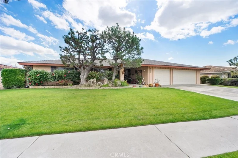 19022 Chadbourne, Santa Ana, CA 92705