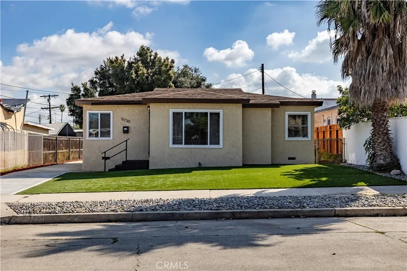 11730 Denver, Los Angeles, CA 90044