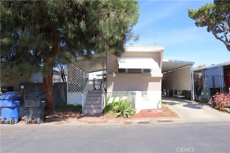 852 Grangeville #83, Hanford, CA 93230