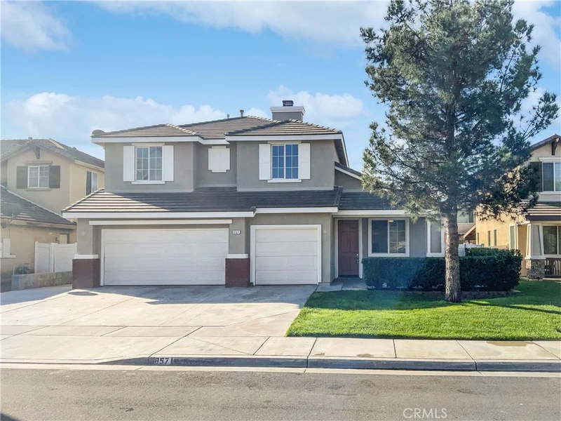 857 Caden, Perris, CA 92571