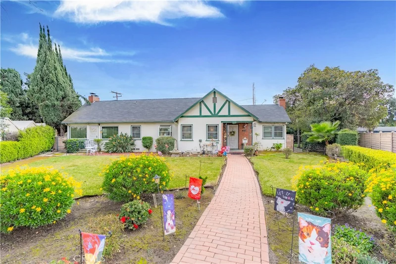 1904 Berkshire, Pomona, CA 91767
