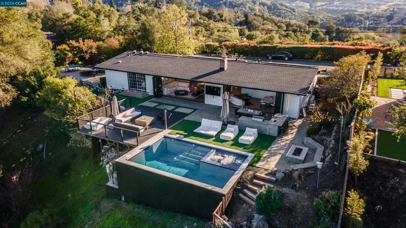 116 Scenic Dr, Orinda, CA 94563