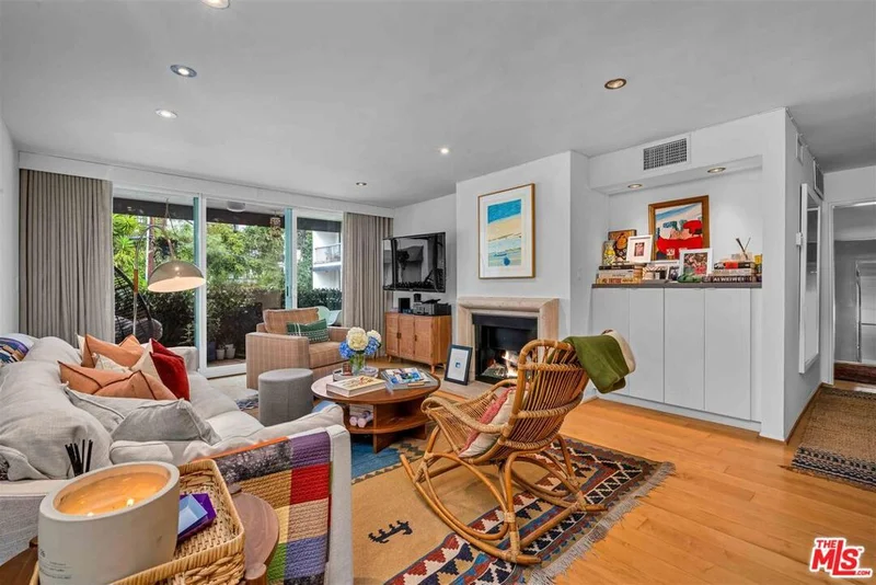 8535 West Knoll #213, West Hollywood, CA 90069
