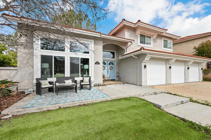 5167 Via Mindanao, Oceanside, CA 92057