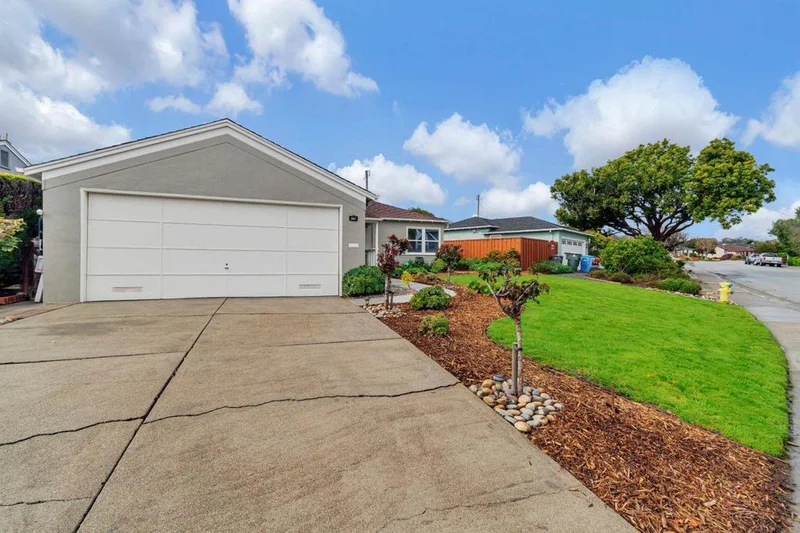 557 Cypress, San Bruno, CA 94066