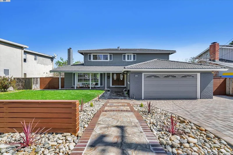 11497 Silvergate Dr, Dublin, CA 94568