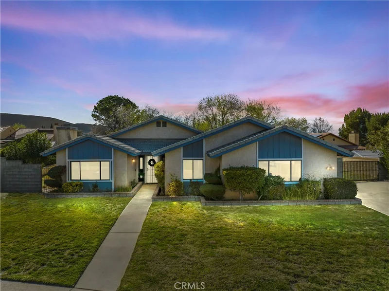 42325 62nd, Quartz Hill, CA 93536