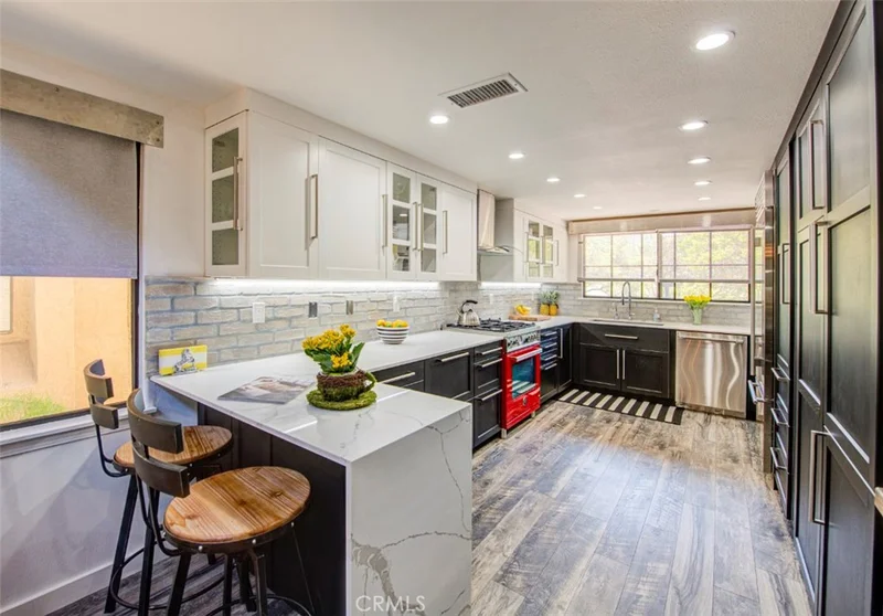 30 Monterey, Manhattan Beach, CA 90266