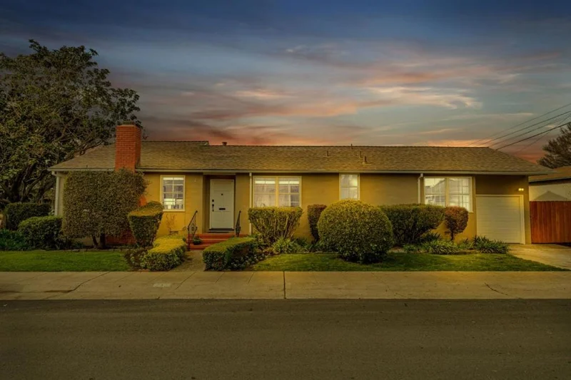 905 Folkstone, San Mateo, CA 94402