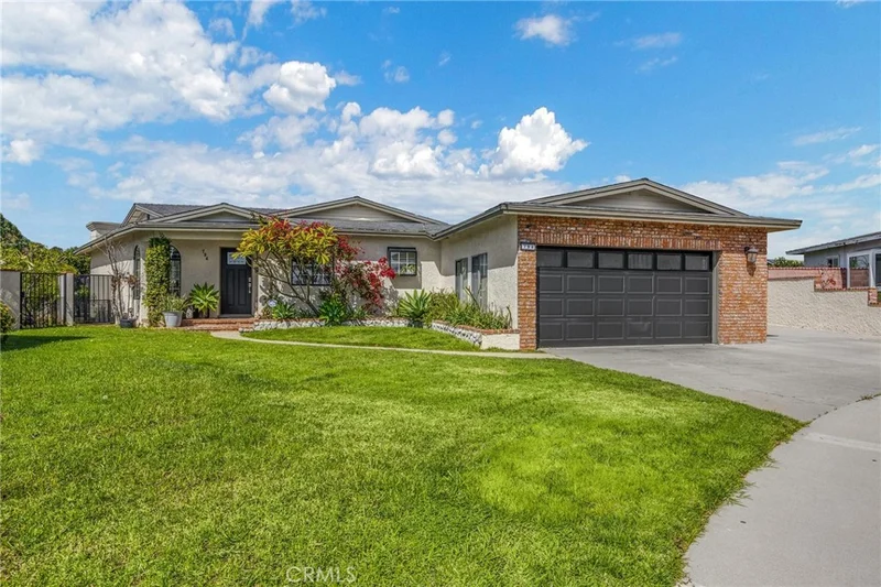 794 Shirley, Orange, CA 92867