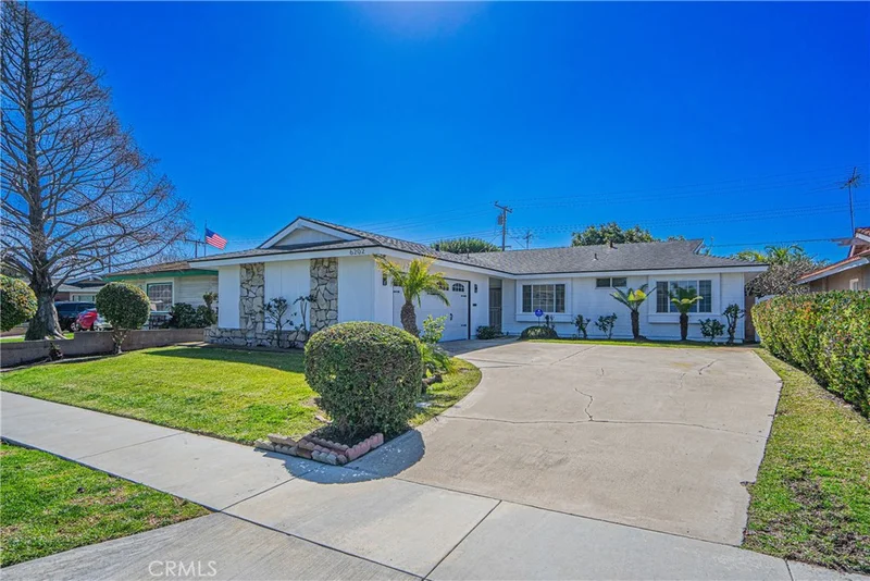 6202 Shelly, Huntington Beach, CA 92647