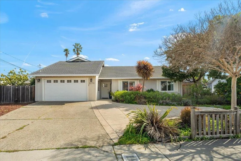2270 17th, Santa Cruz, CA 95062