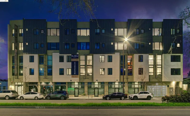 2747 San Pablo Ave #215, Berkeley, CA 94702