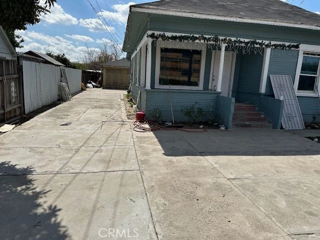 270 Fogg, Colton, CA 92324