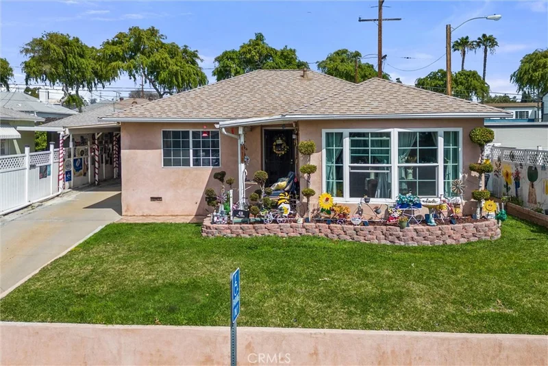 418 Via Luneto, Montebello, CA 90640