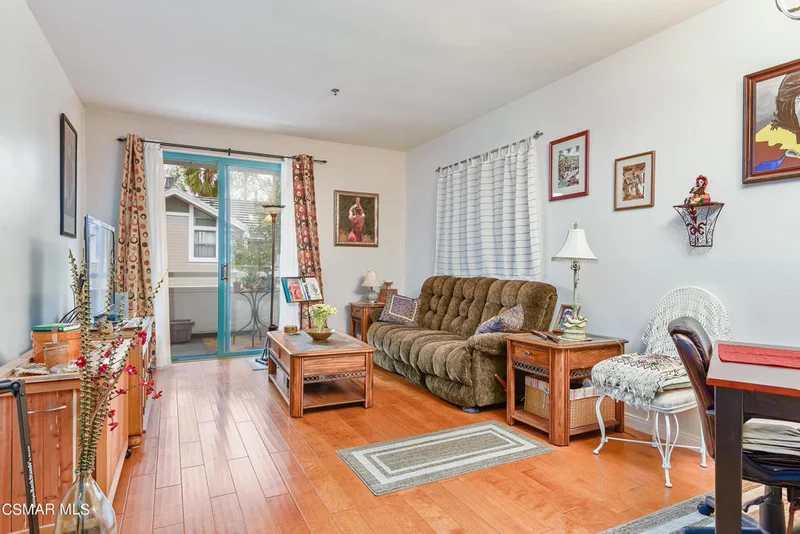 865 B #L-2, Oxnard, CA 93030
