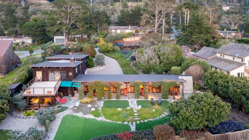 9 Yankee Point, Carmel, CA 93923