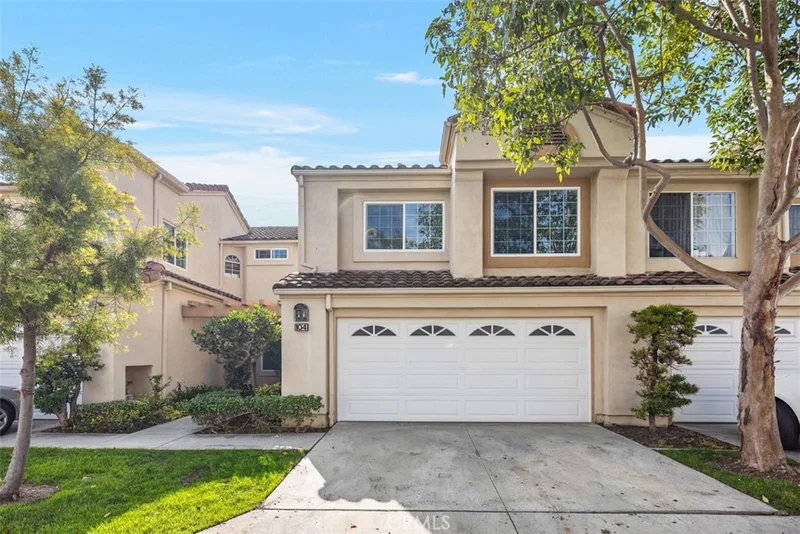 104 Almador, Irvine, CA 92614