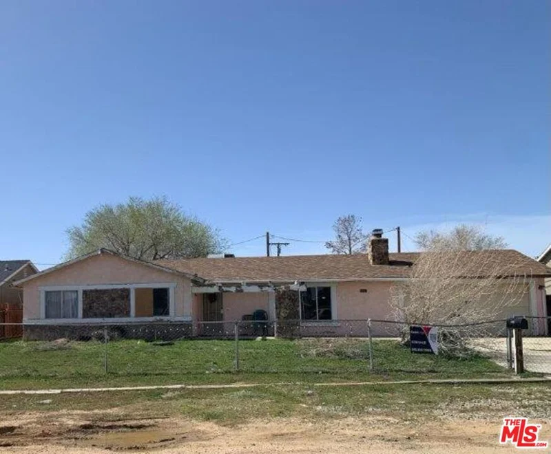 8552 Hickory, California City, CA 93505