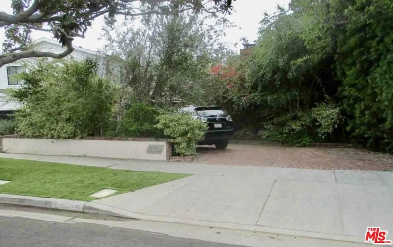 12234 Shetland, Los Angeles, CA 90049
