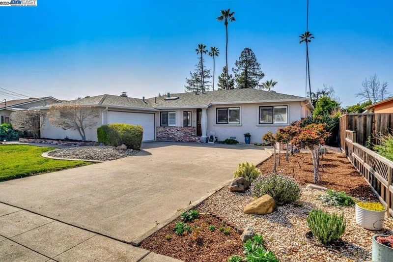 41555 Chadbourne Dr, Fremont, CA 94539