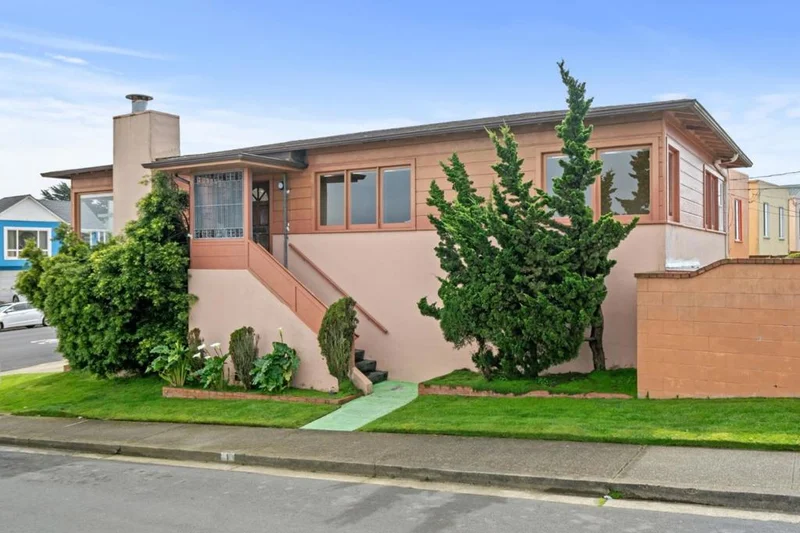 1 Upland, Daly City, CA 94015