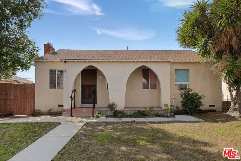 7707 Bakman, Sun Valley, CA 91352