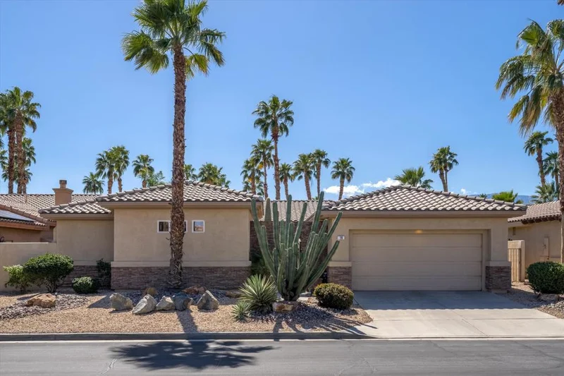 19 Via Palmira, Palm Desert, CA 92260