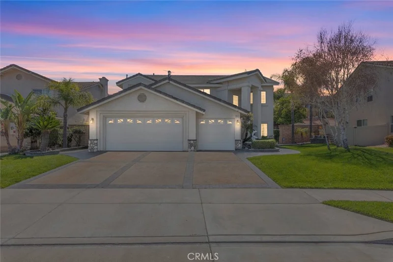 854 Crestmont Circle, Corona, CA 92882