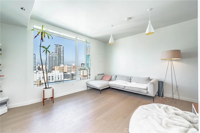 1050 Grand #1606, Los Angeles, CA 90015