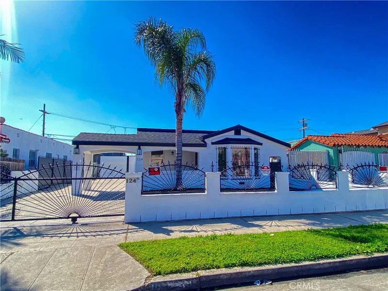 124 64th, Los Angeles, CA 90003